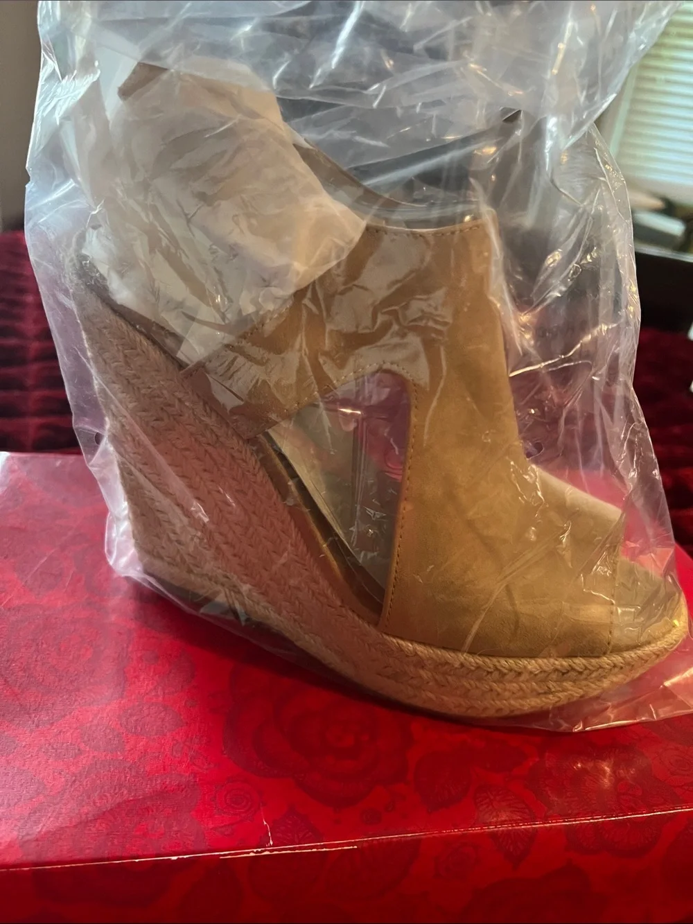 Carlos Santana Malor Wedge in Brûlée Sz 8 NEW
